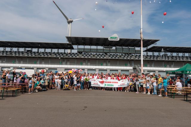 HERZ ÜBER KOPF Charity-Veranstaltung am DEKRA Lausitzring