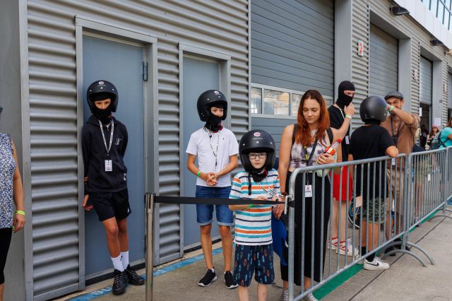 HERZ ÜBER KOPF Charity-Veranstaltung am DEKRA Lausitzring