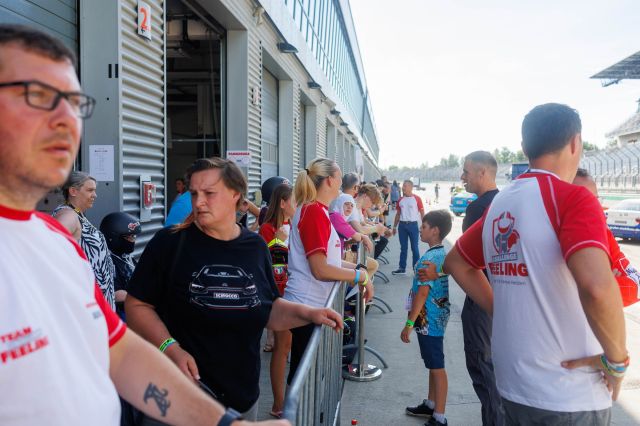 HERZ ÜBER KOPF Charity-Veranstaltung am DEKRA Lausitzring