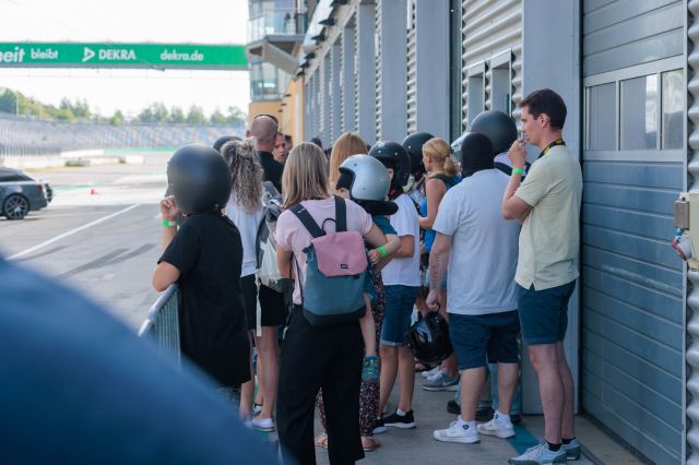 HERZ ÜBER KOPF Charity-Veranstaltung am DEKRA Lausitzring