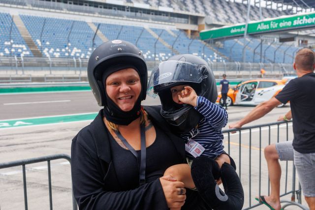 HERZ ÜBER KOPF Charity-Veranstaltung am DEKRA Lausitzring